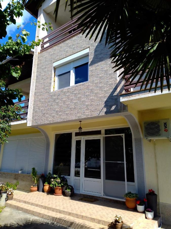 Apartman Zafirovi Гевгелия Экстерьер фото